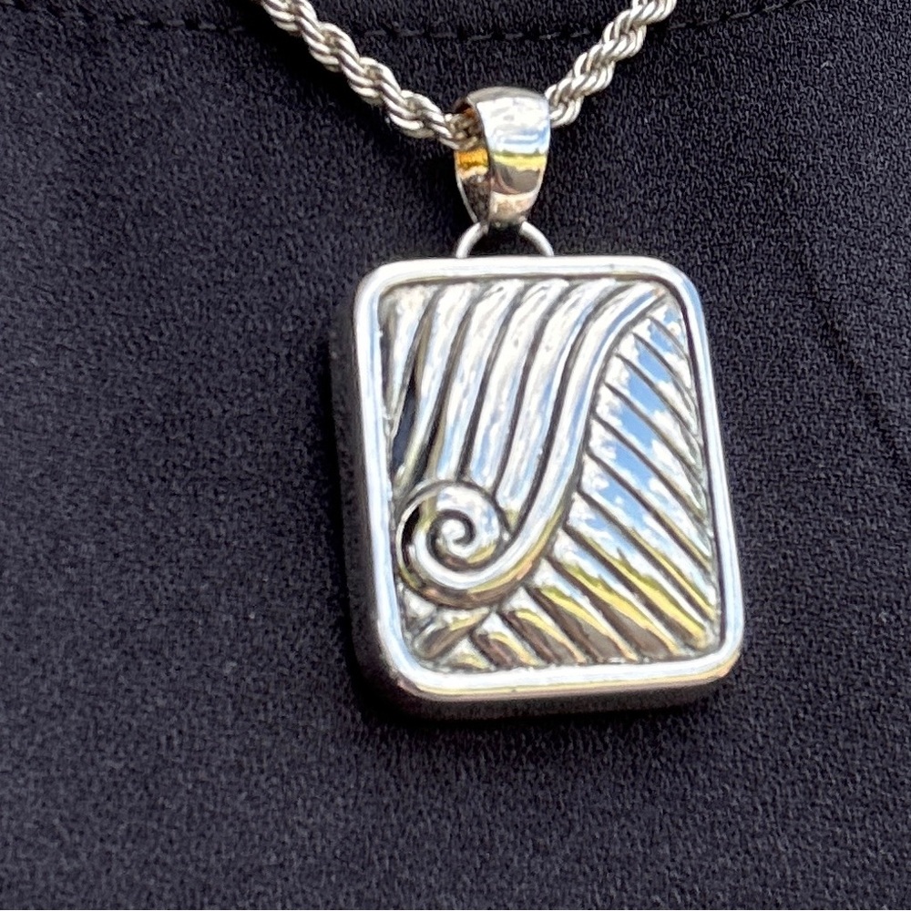 Silver Pendant Necklace